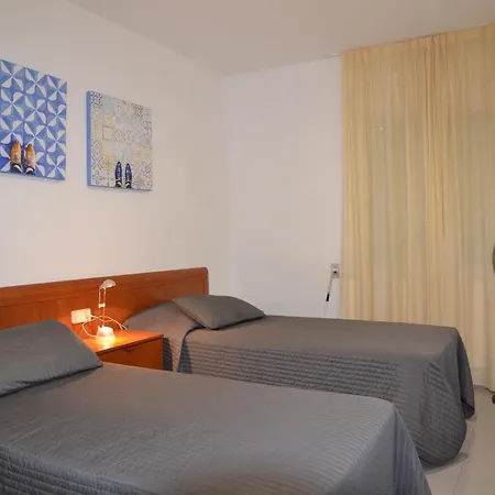 Amplio Con Piscina Comunitaria En L'estartit, Espana - Es-323-9 Appartement L'Estartit
