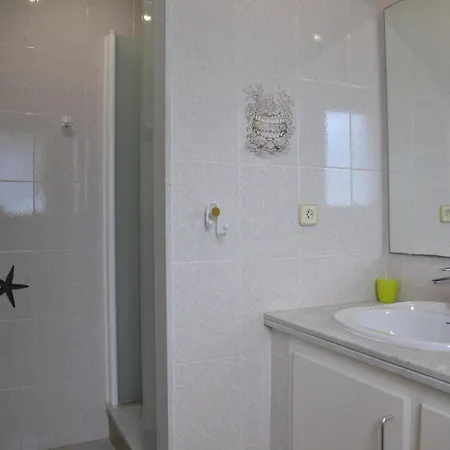 Apartman Amplio Con Piscina Comunitaria En L'estartit, Espana - Es-323-9